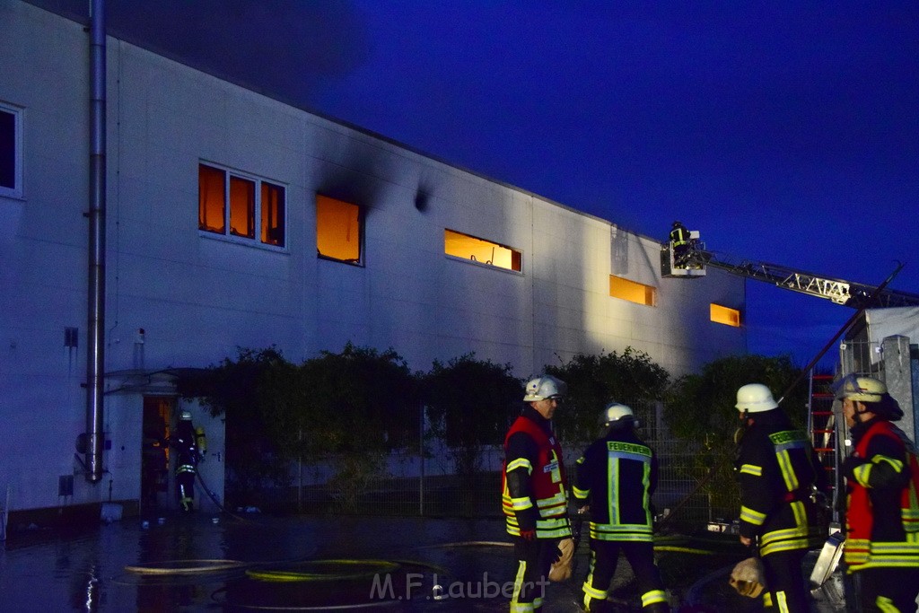 Grossbrand Halle Troisdorf Kriegsdorf Junkersring P461.JPG - Miklos Laubert